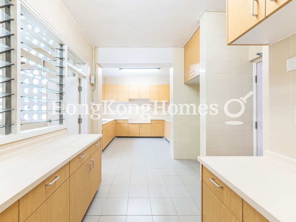 Kitchen — Broadcast Drive, 87-91, Kowloon Tong