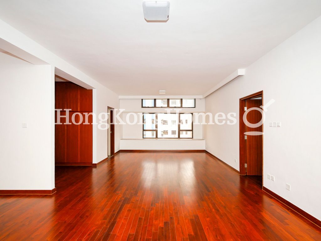 Living and Dining Room — Eden Gardens - Block 01, Shatin / Fo Tan