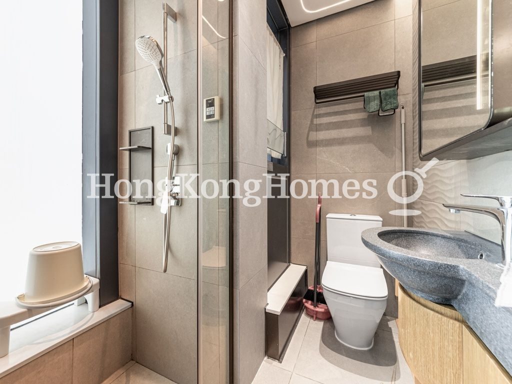Ensuite Bathroom — 藝里坊2號，西營盤
