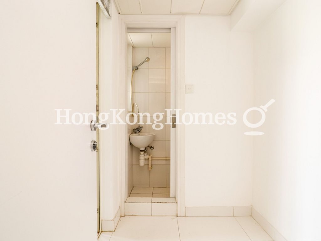 Maid's Room and Washroom — CentreStage - Block 01, Central