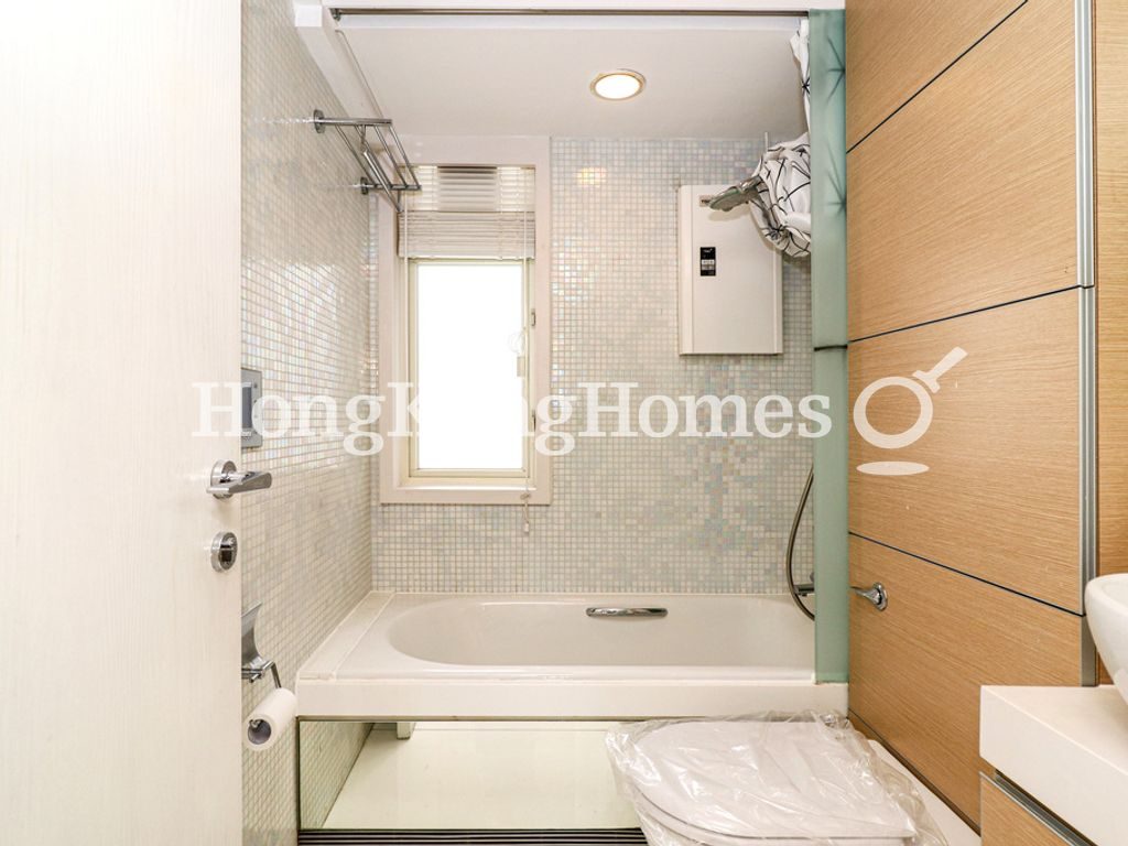 Guest Bathroom — CentreStage - Block 01, Central