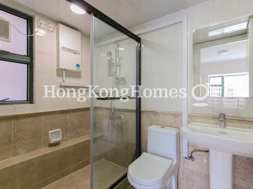 Master Bathroom — 雍景臺 - 第02座，西半山
