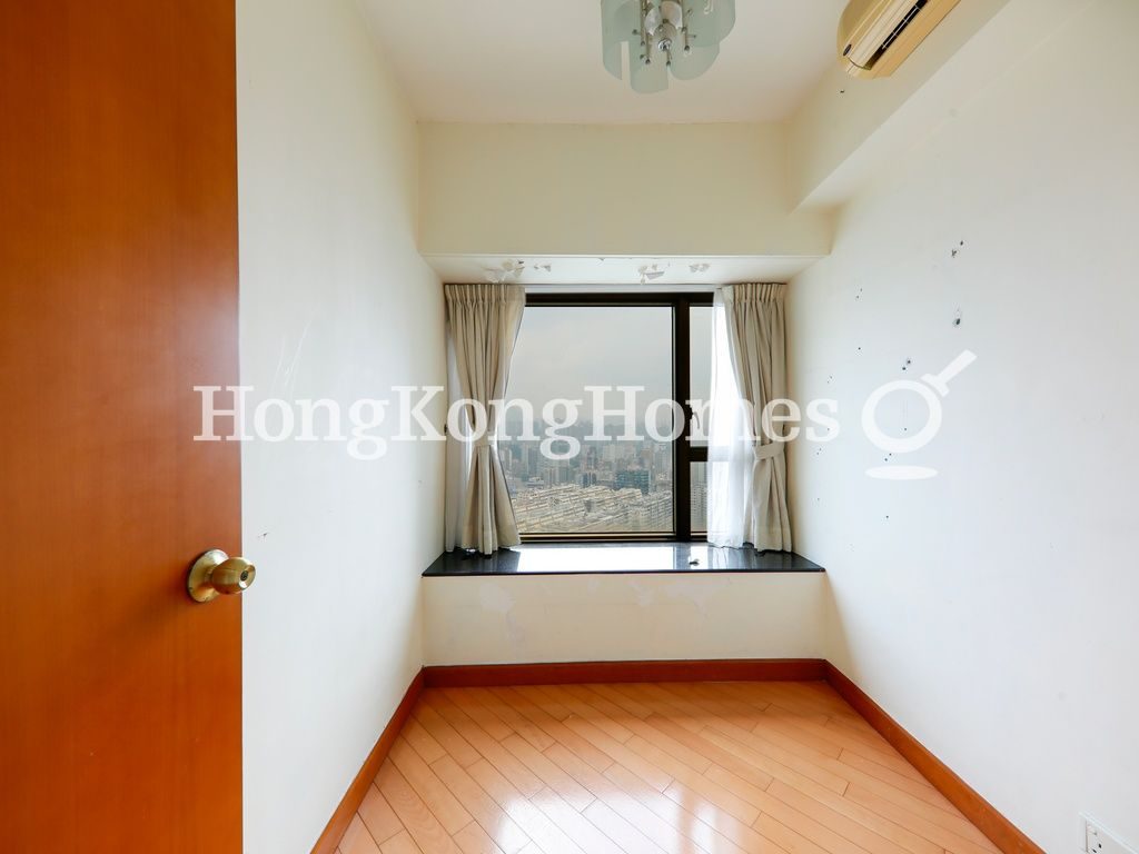Third Bedroom — 擎天半島 5座，尖沙咀