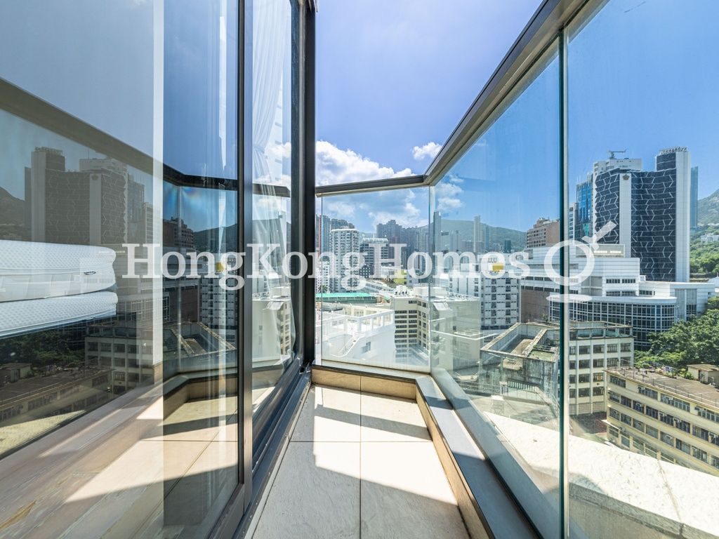 Balcony off Master Bedroom — 萃峯，灣仔
