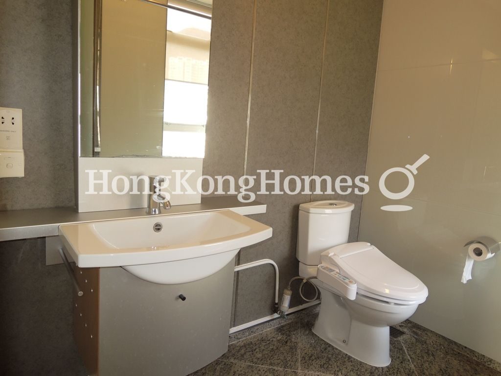 Master Bathroom — The Orchards - Tower 01, Quarry Bay