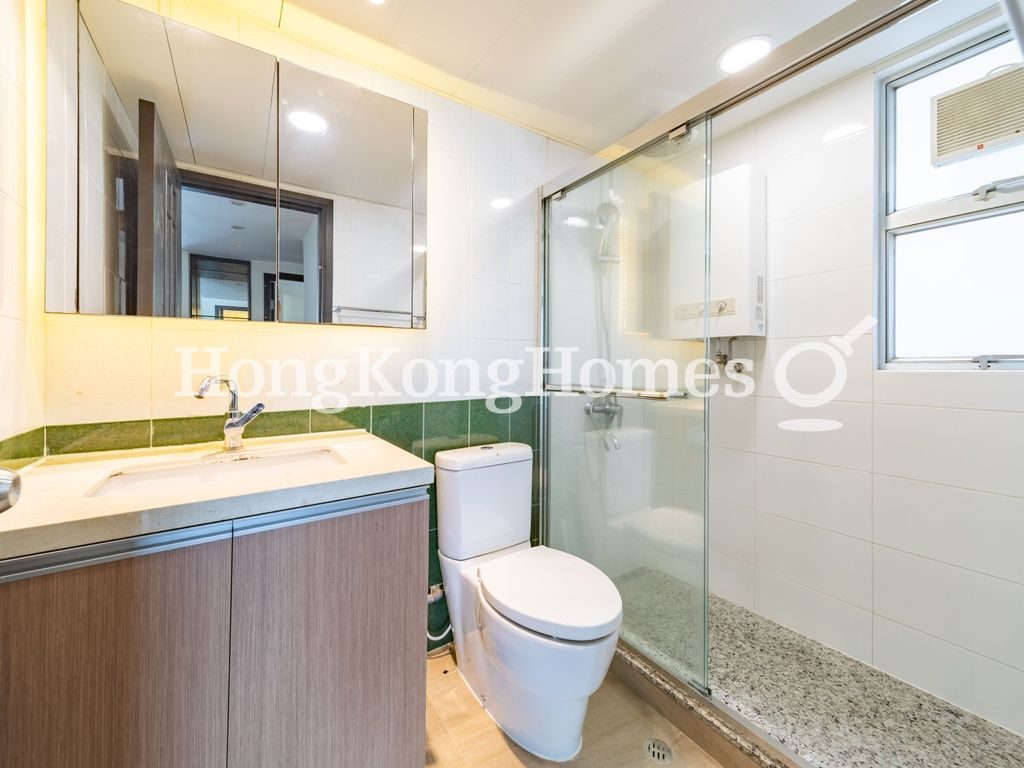 Guest Bathroom — 帝鑾閣，薄扶林