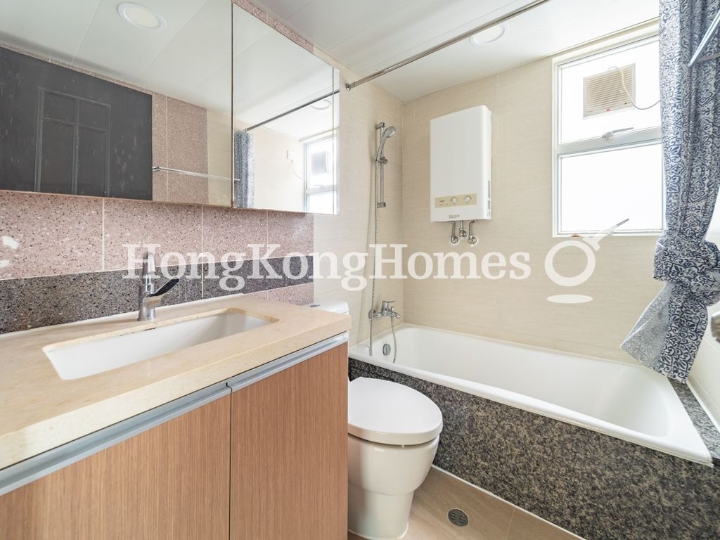 Master Bathroom — 帝鑾閣，薄扶林