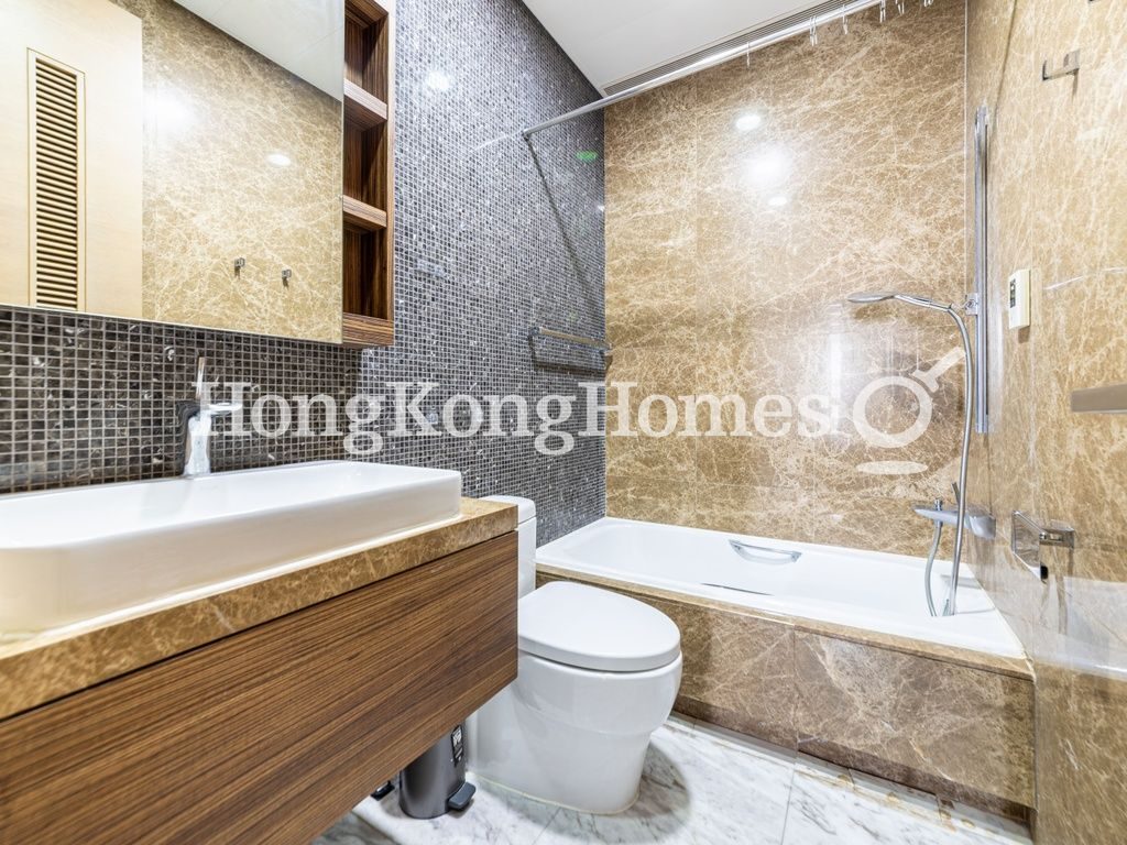 Master Bathroom — Harbour One, Western / Kennedy Town