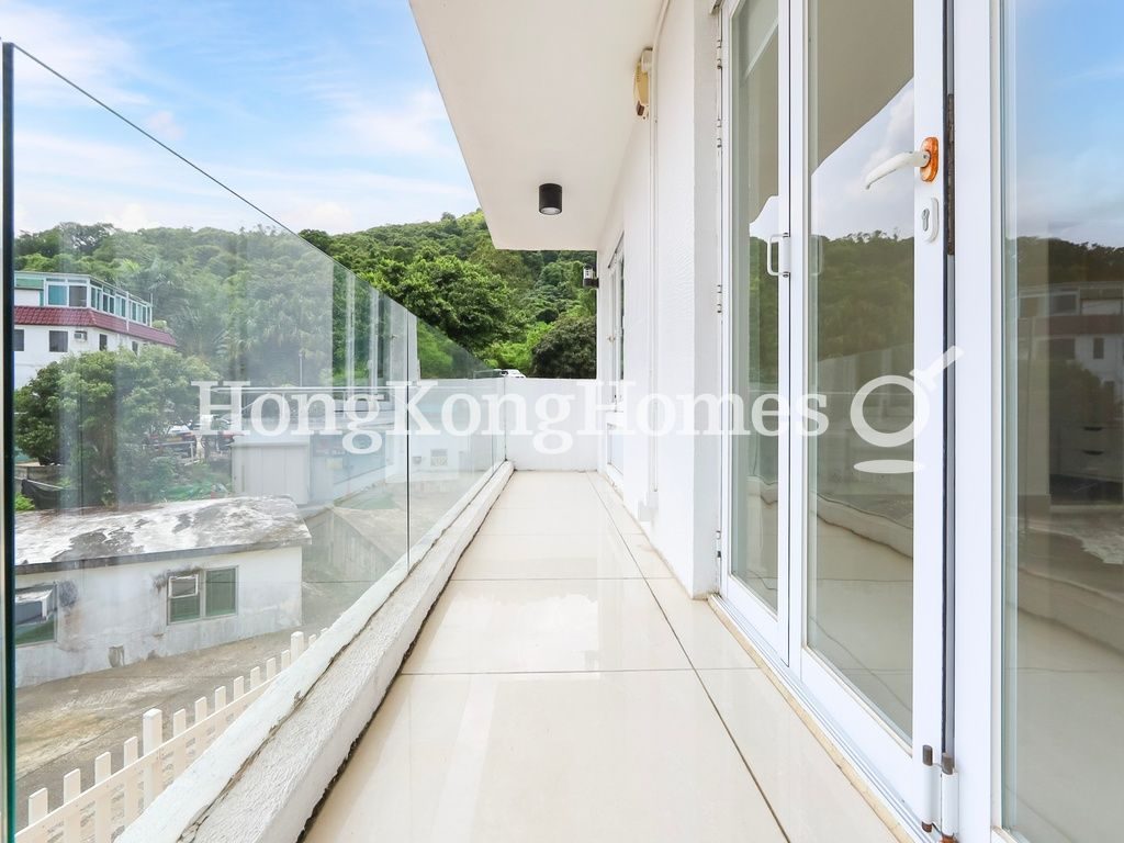 Balcony Off Master Bedroom — 北港坳 (西貢)，西貢