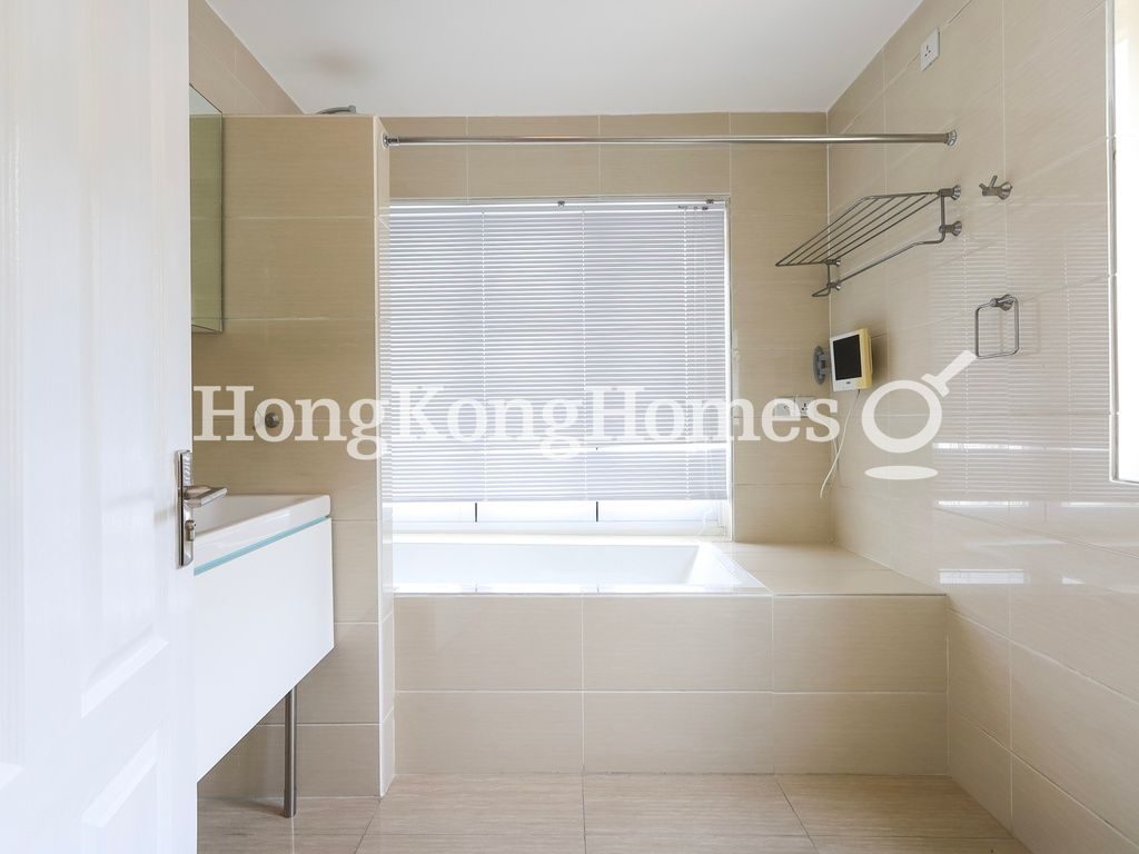 Master Bathroom — 北港坳 (西貢)，西貢