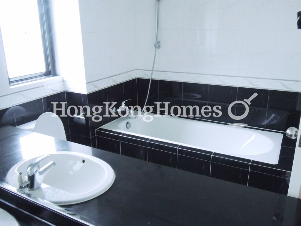Master Bathroom — 早禾居洋房，西貢