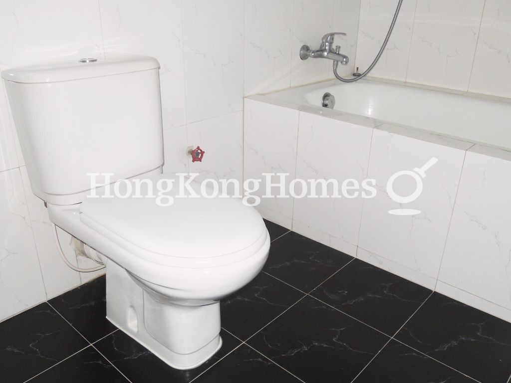 Guest Bathroom — 早禾居洋房，西貢