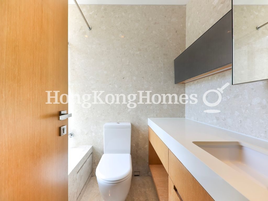 Master Bathroom — 西浦，上環