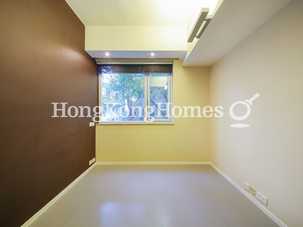 Second Ensuite Bedroom — 好景大廈，中半山