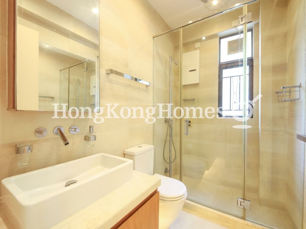 Guest Bathroom — 碧荔道 22-24 號，薄扶林