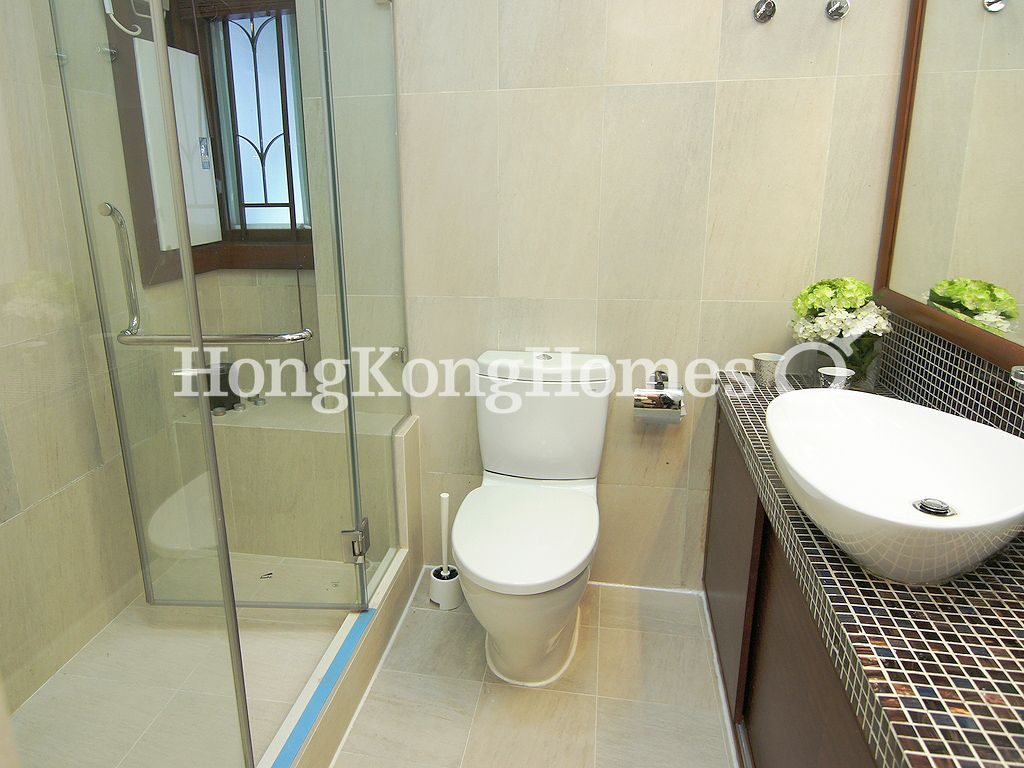 Guest Bathroom — 麗怡大廈，西半山