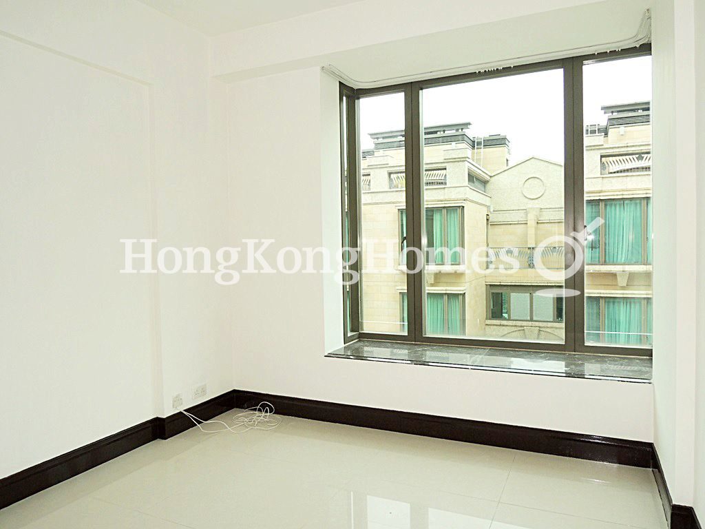 Second Ensuite Bedroom — 海珀名邸，東涌