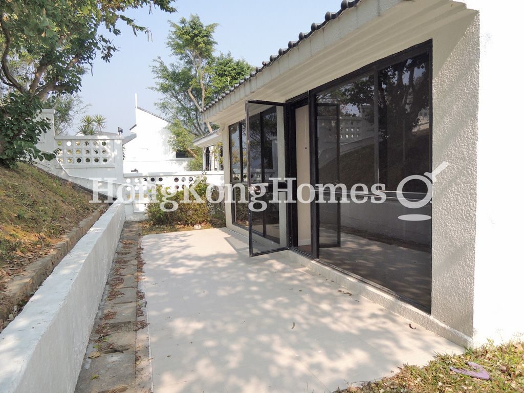 Terrace off 2nd & 3rd Bedrooms — 早禾居洋房，西貢