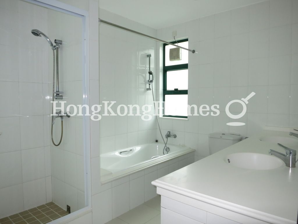 Guest Bathroom — 兩塊田，清水灣