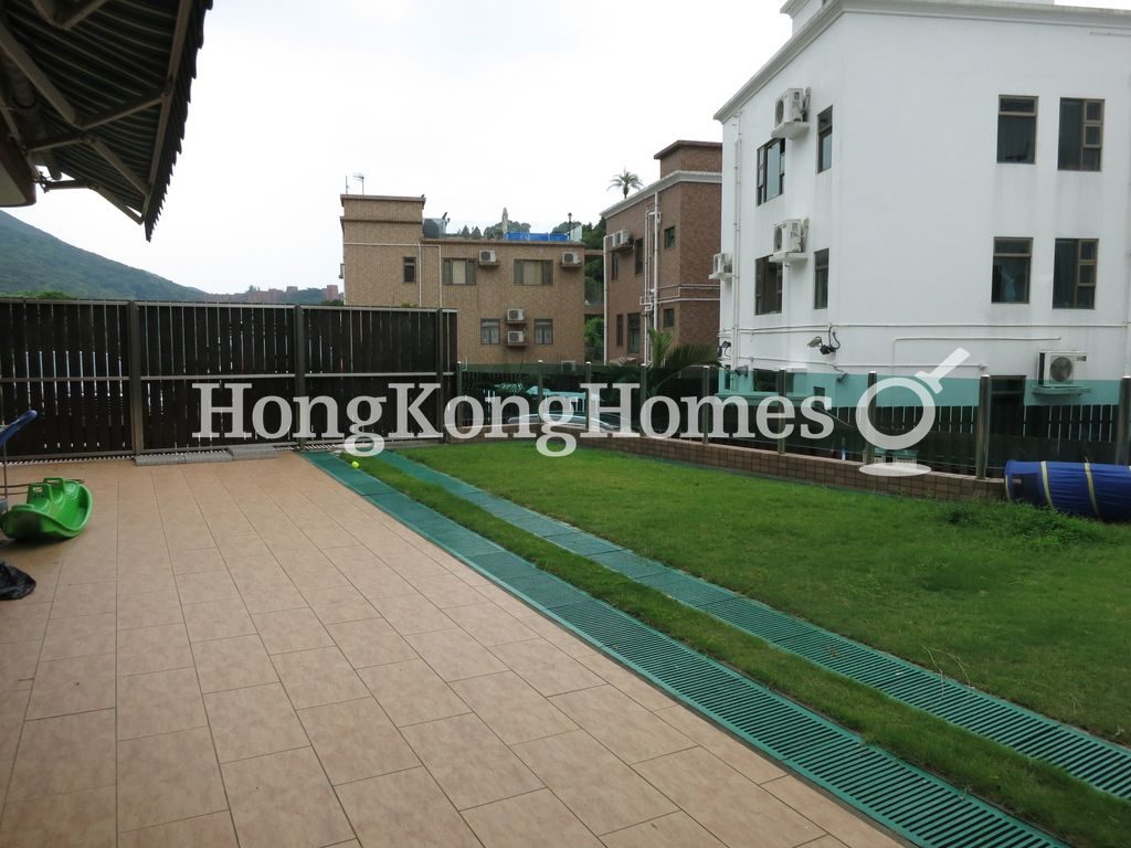 Private Garden off Living & Dining Room — 兩塊田，清水灣