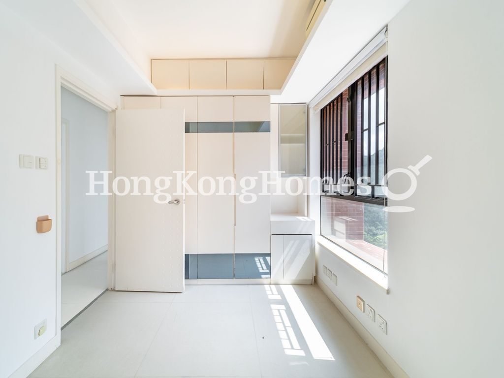 Third Bedroom — The Brentwood, Repulse Bay
