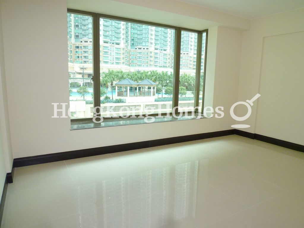 Second Ensuite Bedroom — 海珀名邸，東涌