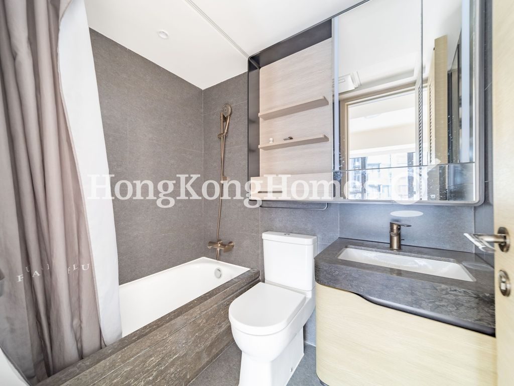 Master Bathroom — 柏蔚山，北角