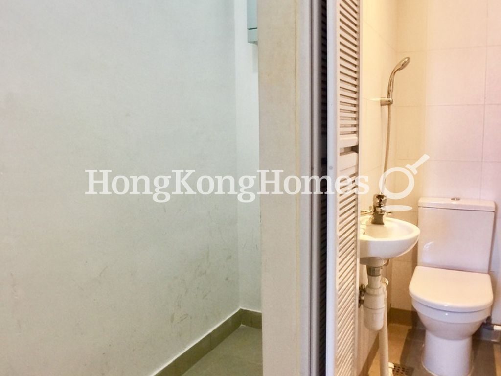 Maid's Room and Maid's Bathroom — 壹環，灣仔