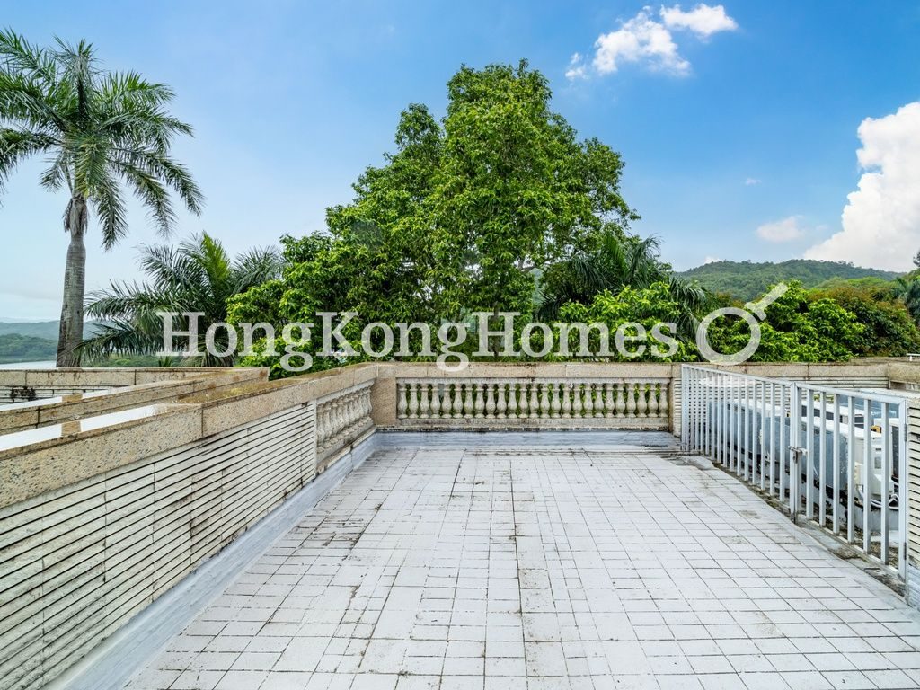 Roof Terrace — 御濤，西貢