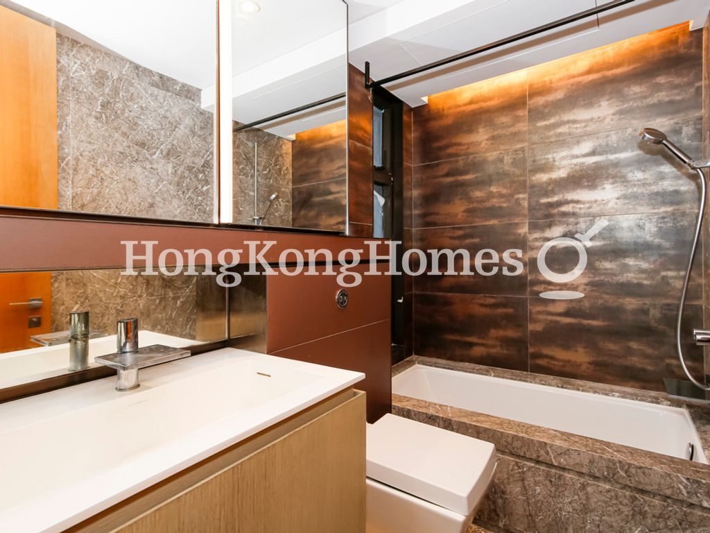Guest Bathroom — 殷然，西半山