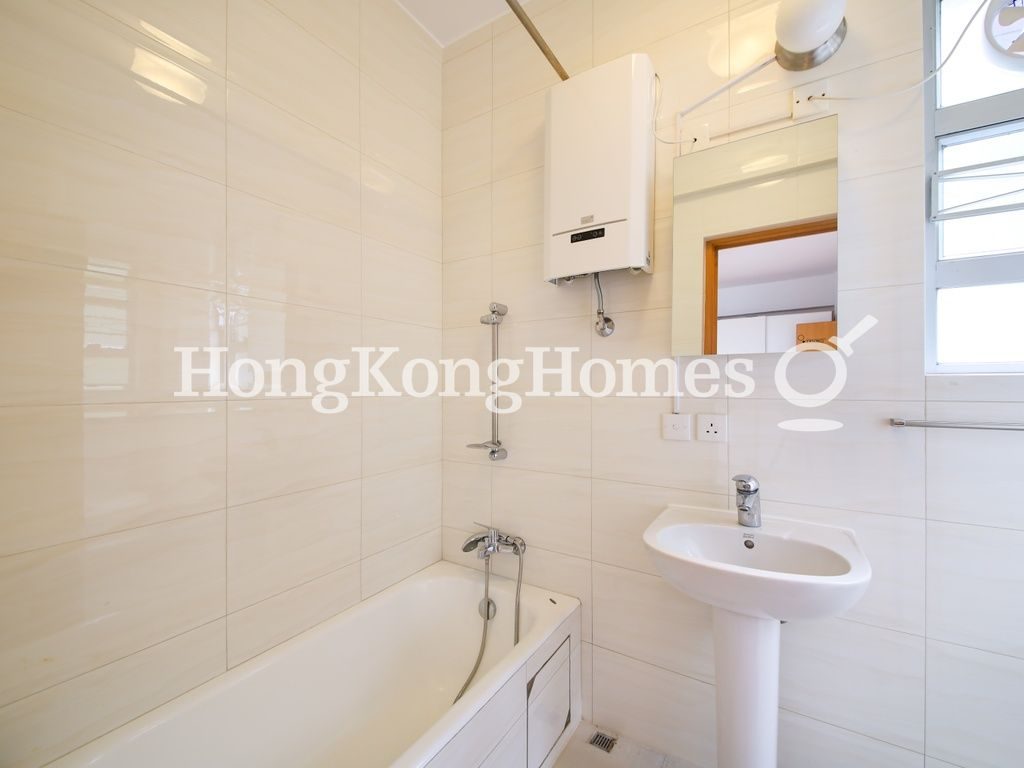 Master Bathroom — 環翠園 - C座，山頂
