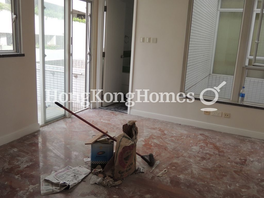 Family Room — 浪濤灣 洋房，黃金海岸