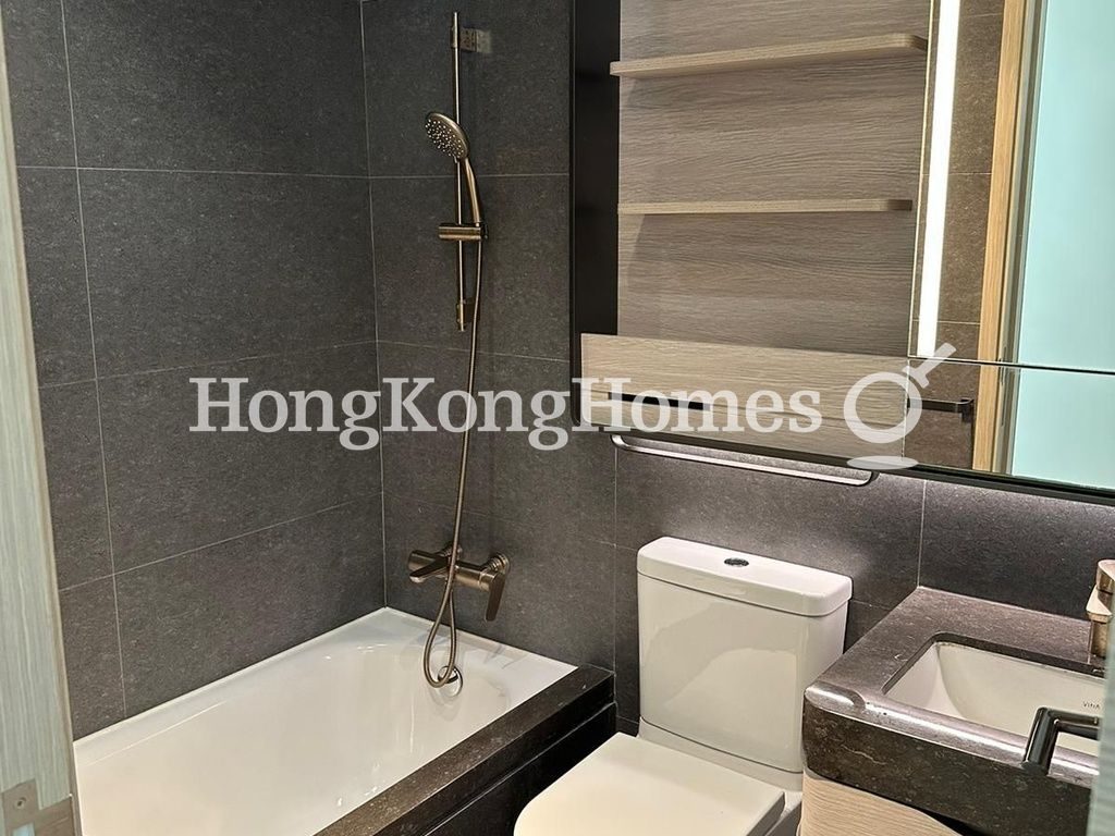 Master Bathroom — Fleur Pavilia - Tower 03, North Point