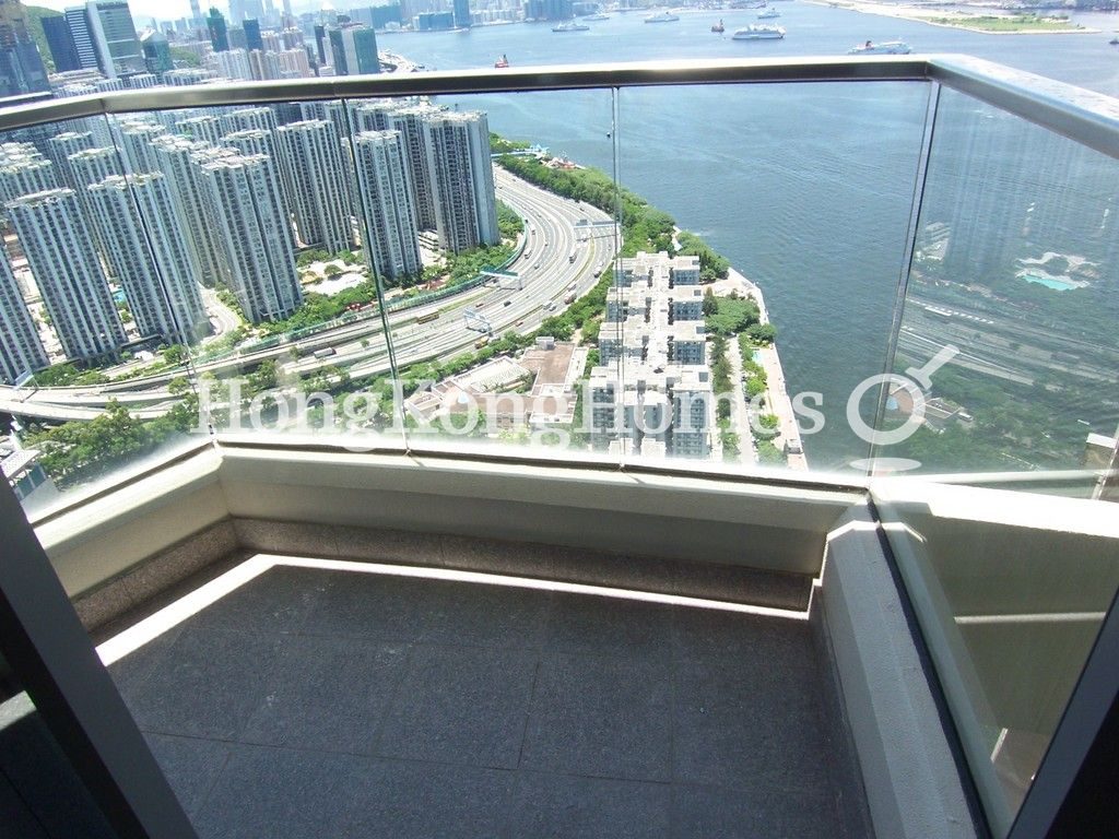 Balcony — Grand Promenade - Tower 03, Quarry Bay