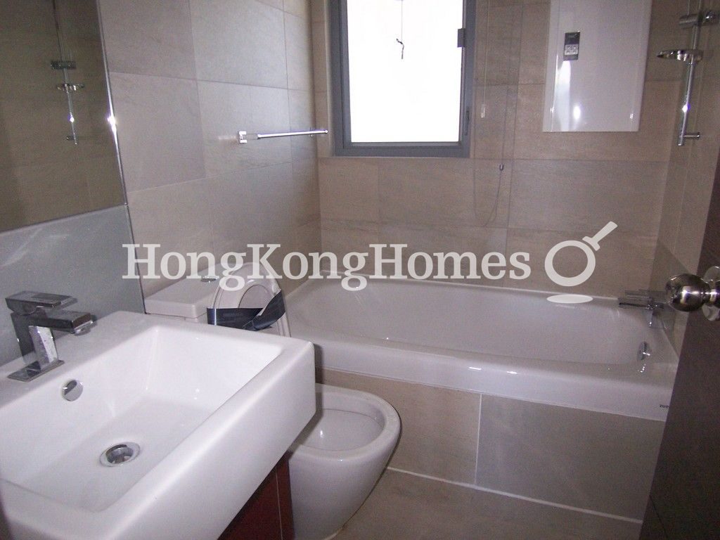 Guest Bathroom — Grand Promenade - Tower 03, Quarry Bay