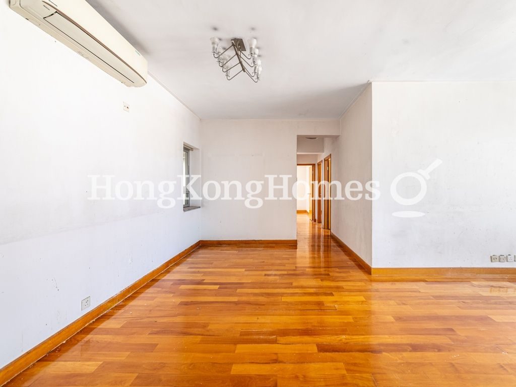 Living and Dining Room — Highland Mansion, Causeway Bay