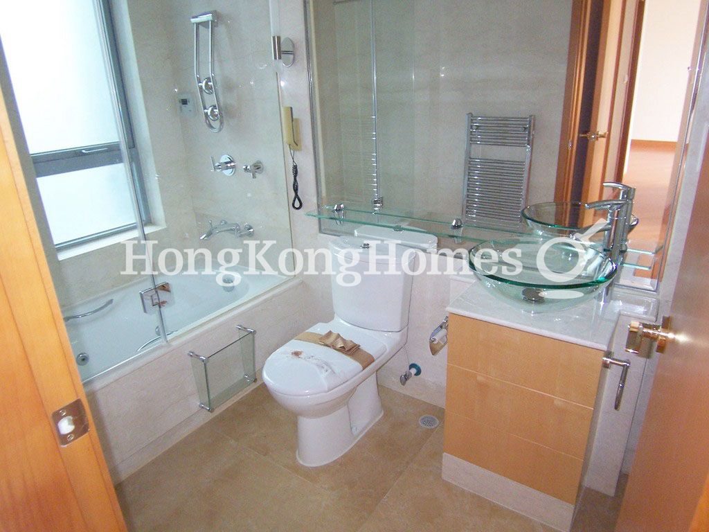 Master Bathroom — 貝沙灣 04期, 南灣，薄扶林