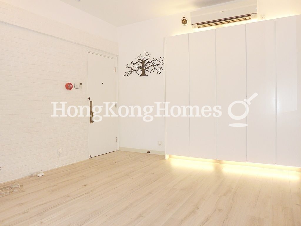 Built-in Cabinet in Living & Dining Room — 裕福大廈，西環堅尼地城