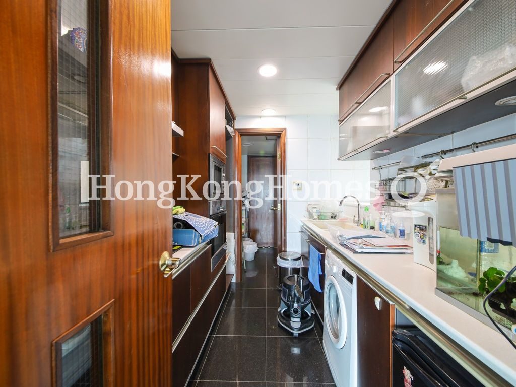Kitchen — Sky Horizon - Block 01, North Point Hill