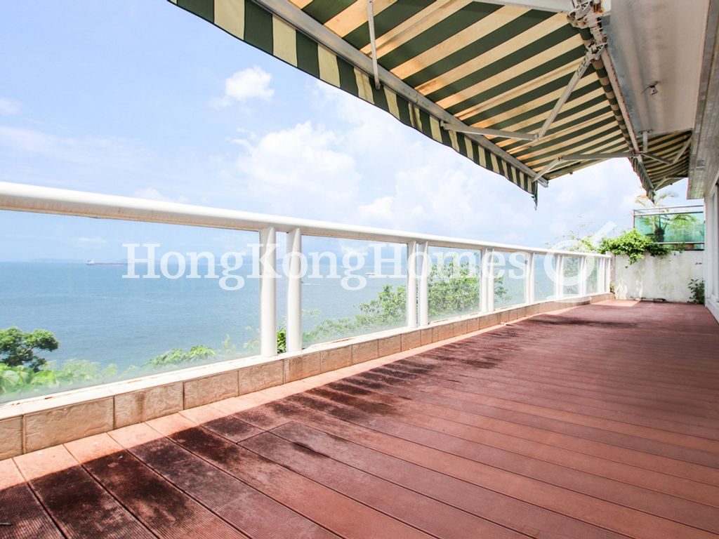 Balcony off Living and Dining room — 趙苑2期 2座，薄扶林