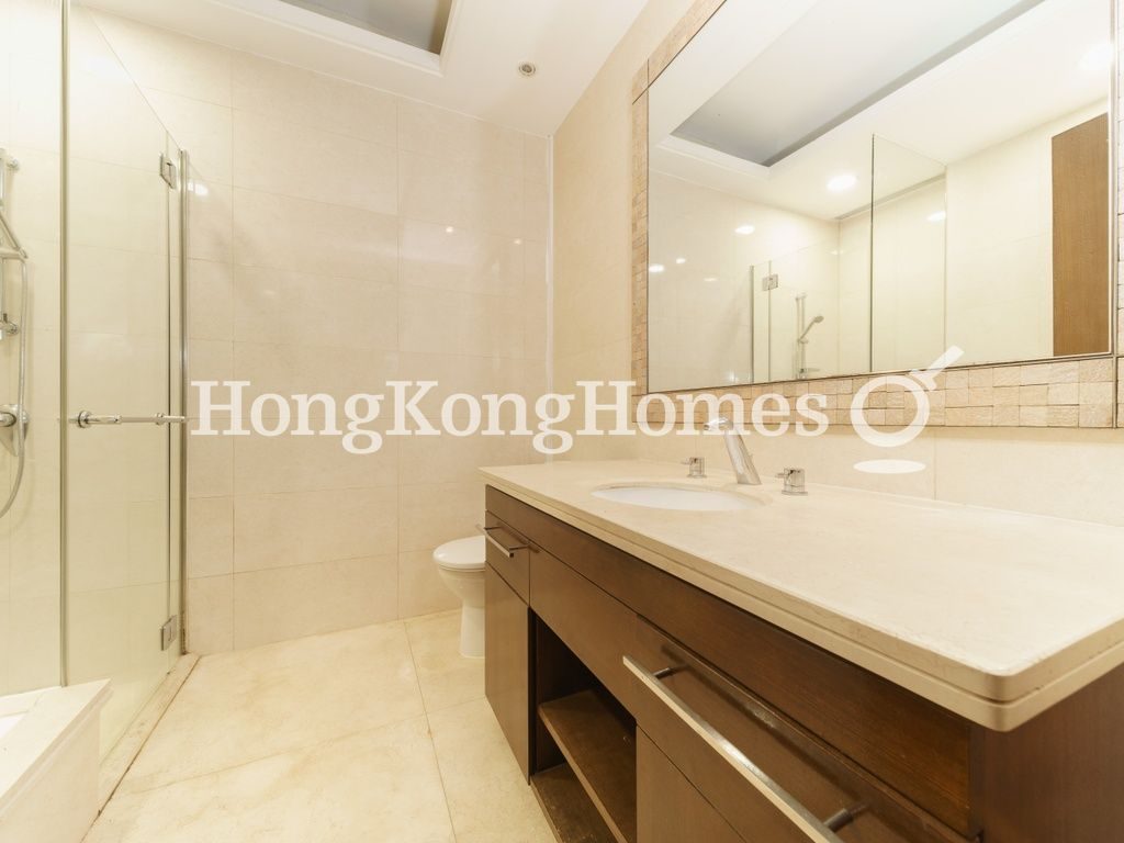 Master Bathroom — 溱喬，西貢