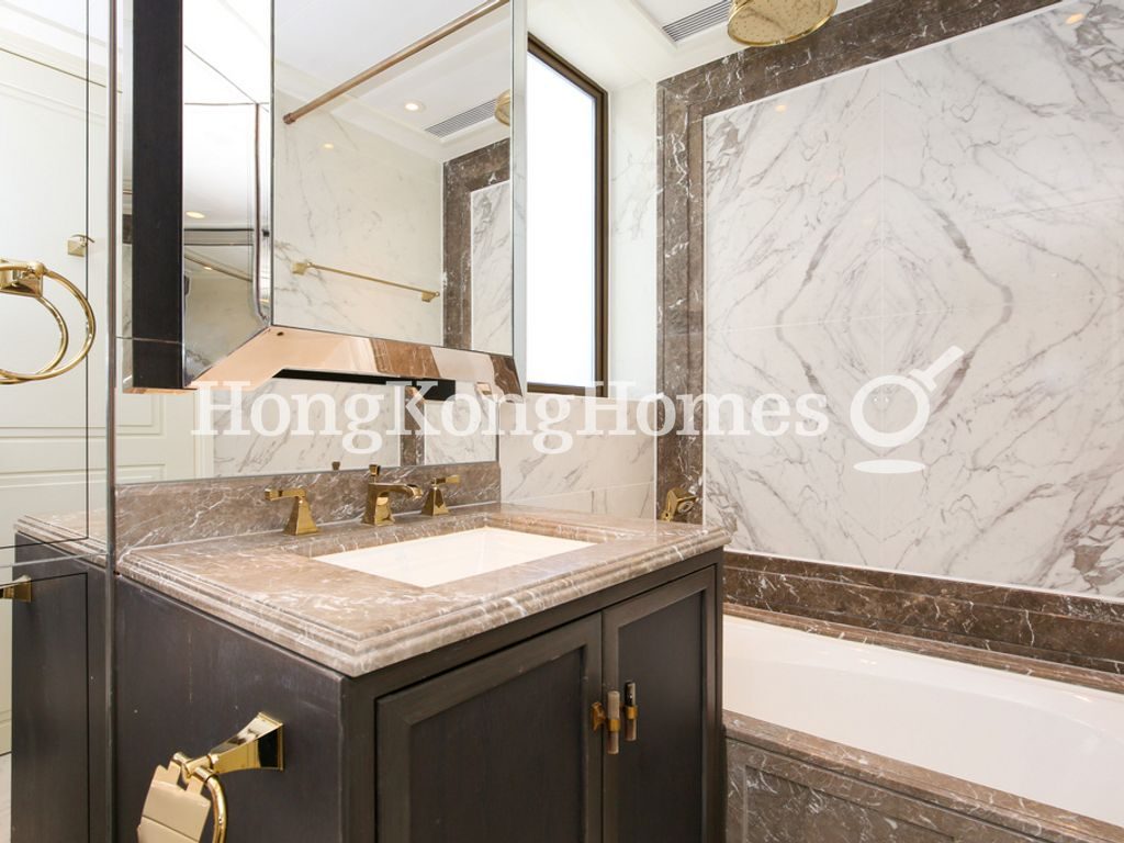 Guest Bathroom — Castle One, Mid-levels West