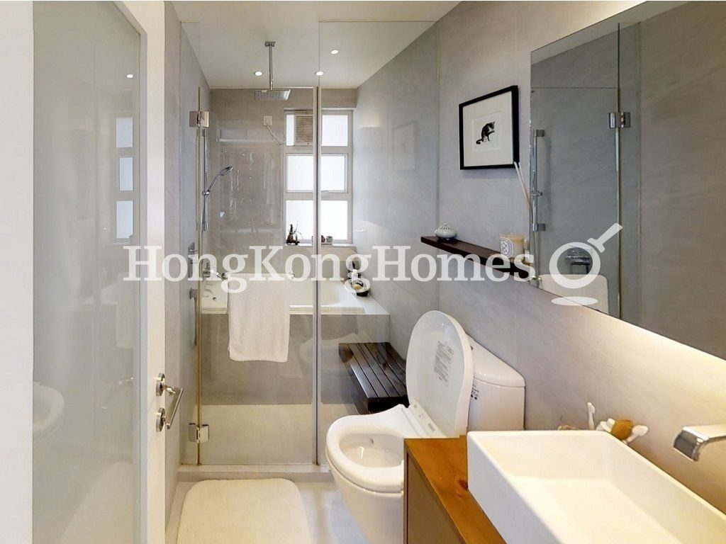 Master Bathroom — 碧瑤灣 - 第27座，薄扶林