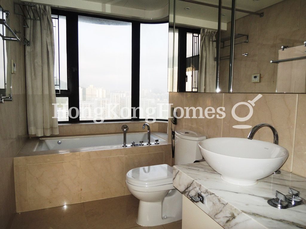 Master Bathroom — 貝沙灣 06期 Bel-Air No. 8 7座，薄扶林