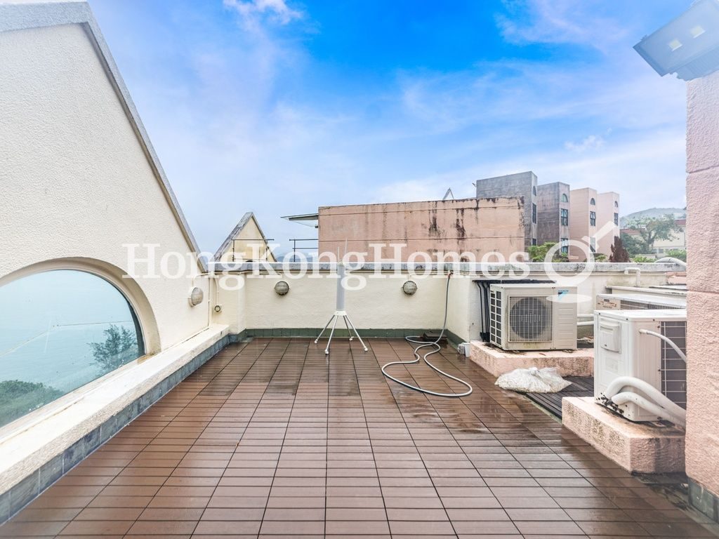 Private Roof Terrace — 愛琴居，清水灣