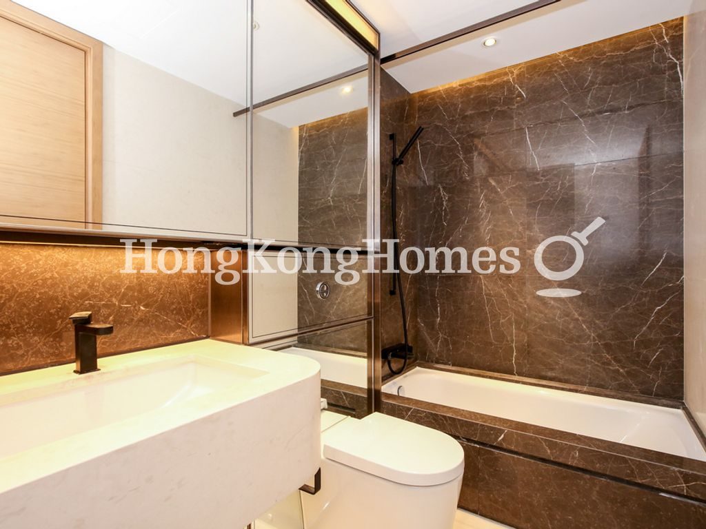 Guest Bathroom — 瀚然，西半山