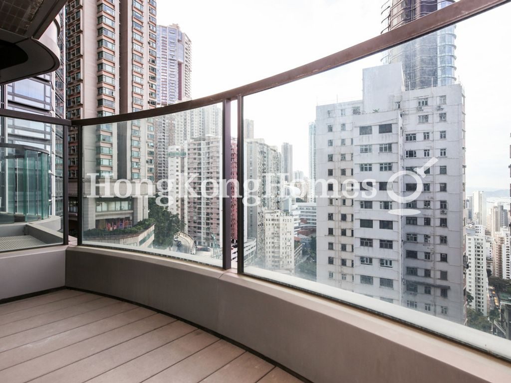 Balcony off Living and Dining Room — 瀚然，西半山