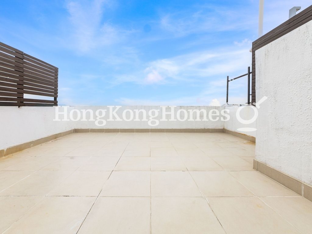 Private Roof Terrace — 華富花園，清水灣