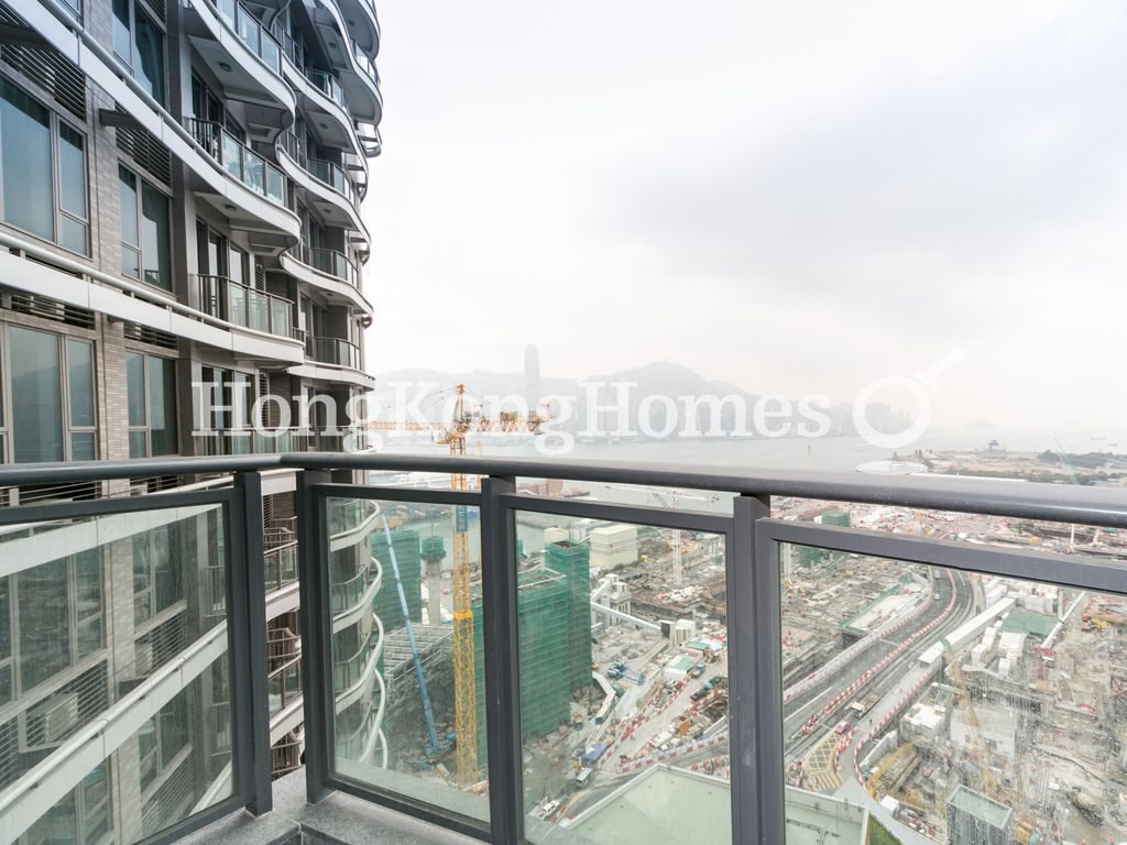 Balcony off Living and Dining Room — Grand Austin，尖沙咀