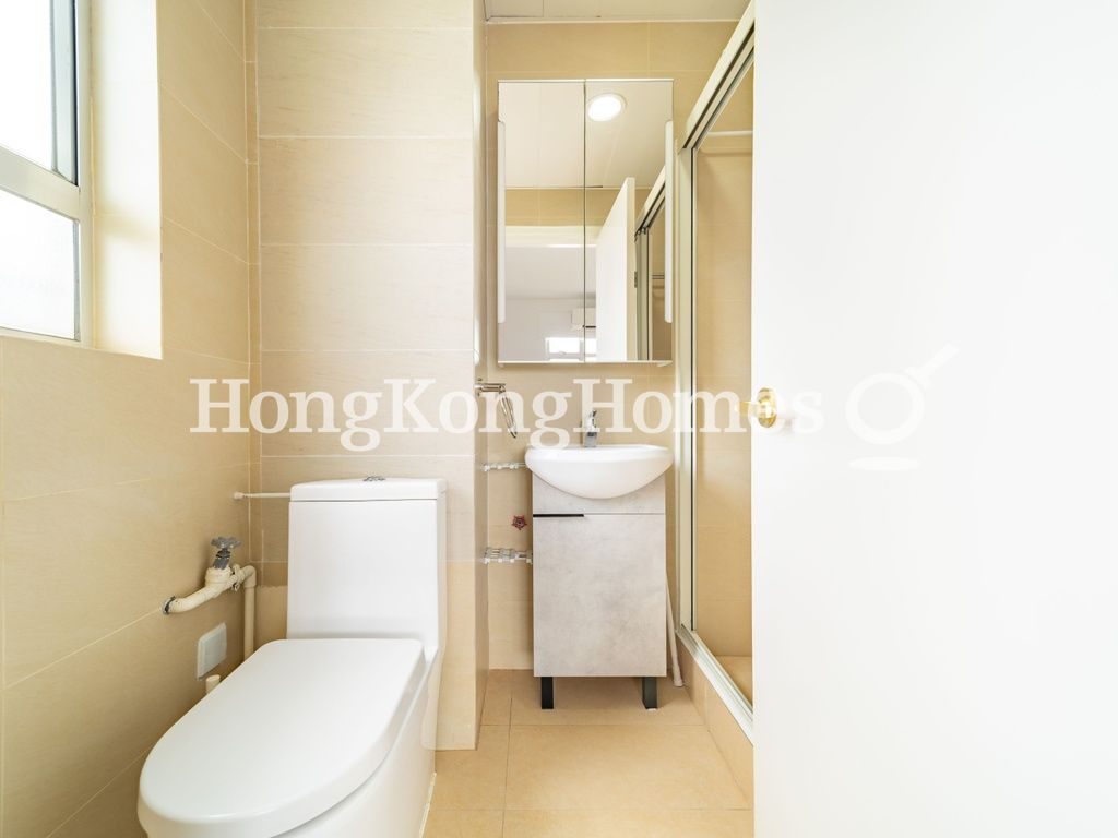 Master Bathroom — 保祿大廈，大坑